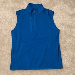Walter Hagen Men’s 11 -Majors Blue Sleeveless Zip-Up Top with pockets